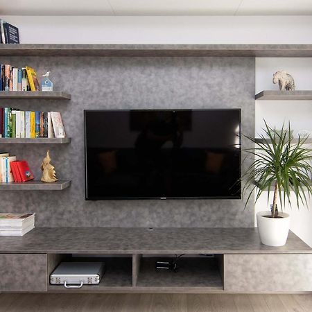 Luxury City Center Two Bedroom Apartment Close To Beach Варна Экстерьер фото