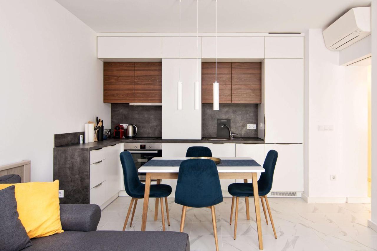 Luxury City Center Two Bedroom Apartment Close To Beach Варна Экстерьер фото