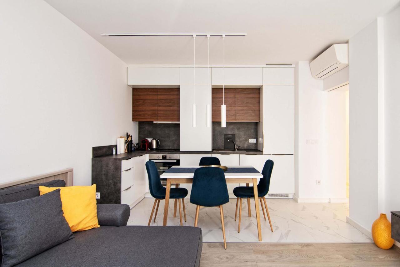 Luxury City Center Two Bedroom Apartment Close To Beach Варна Экстерьер фото
